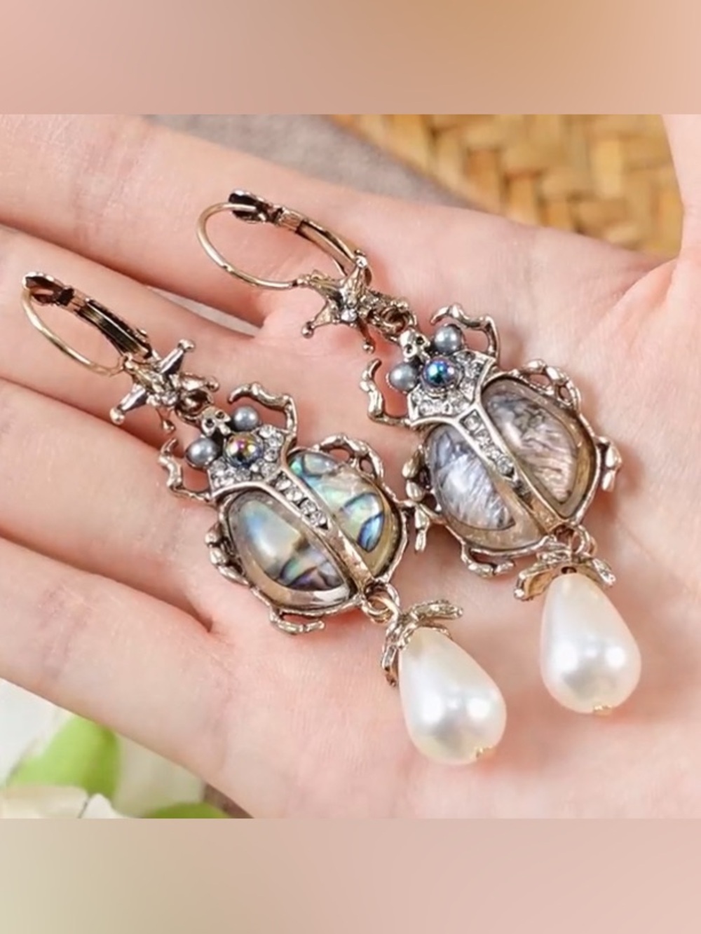 ❤️ Vintage Inspired Abalone Pearl Beetle Drop Earrings
